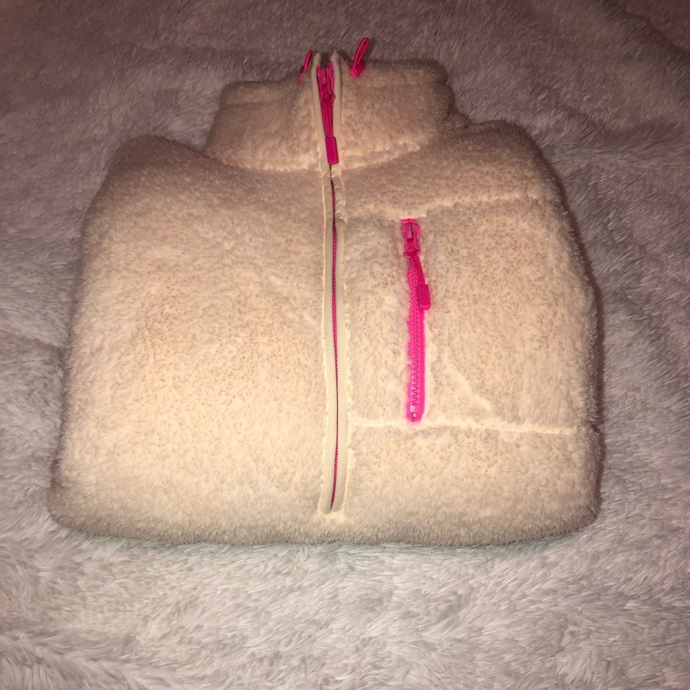 VS PINK creme with pink sherpa quarter zip up